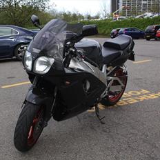 Yamaha YZF 750 R *Solgt*