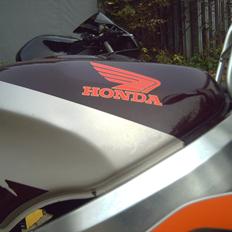 Honda CBR 900 RR 
