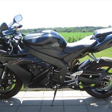 Yamaha YZF R1 (SOLGT)