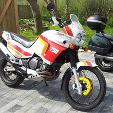 Yamaha SUPER TENERE XTZ 750 SOLGT 