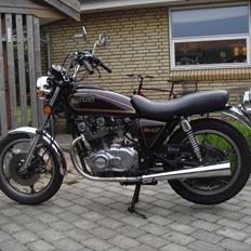 Suzuki gs 400l