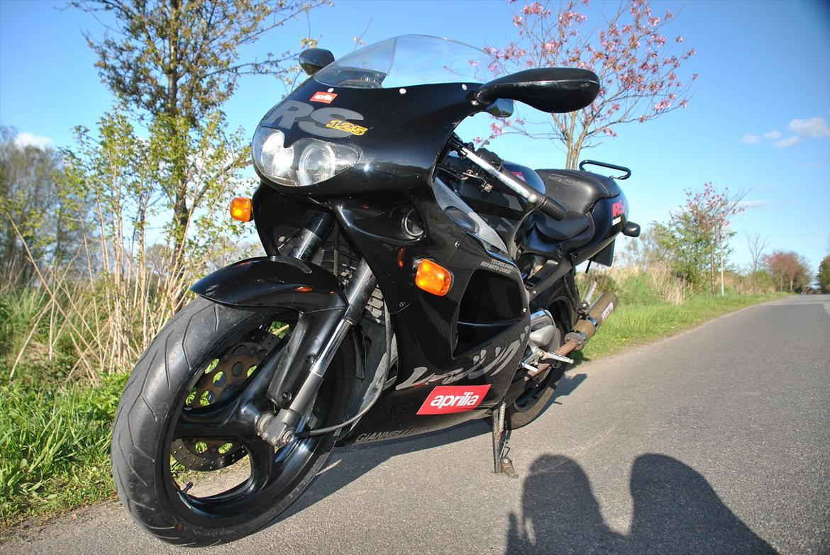 Aprilia rs 125 SOLGT billede 1