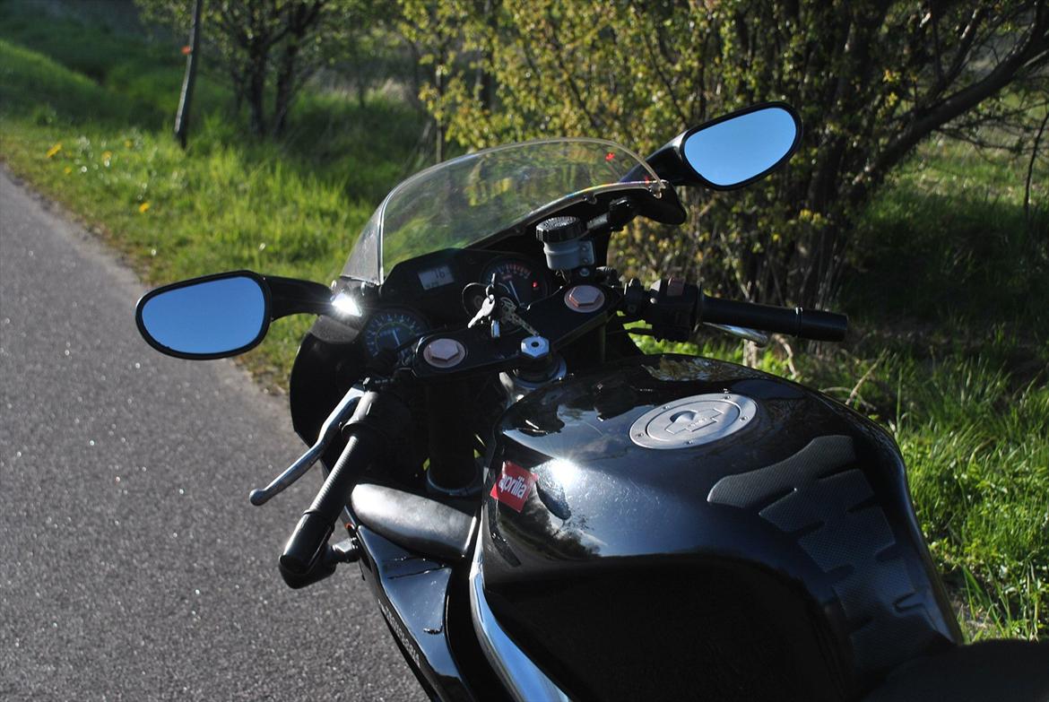 Aprilia rs 125 SOLGT billede 5