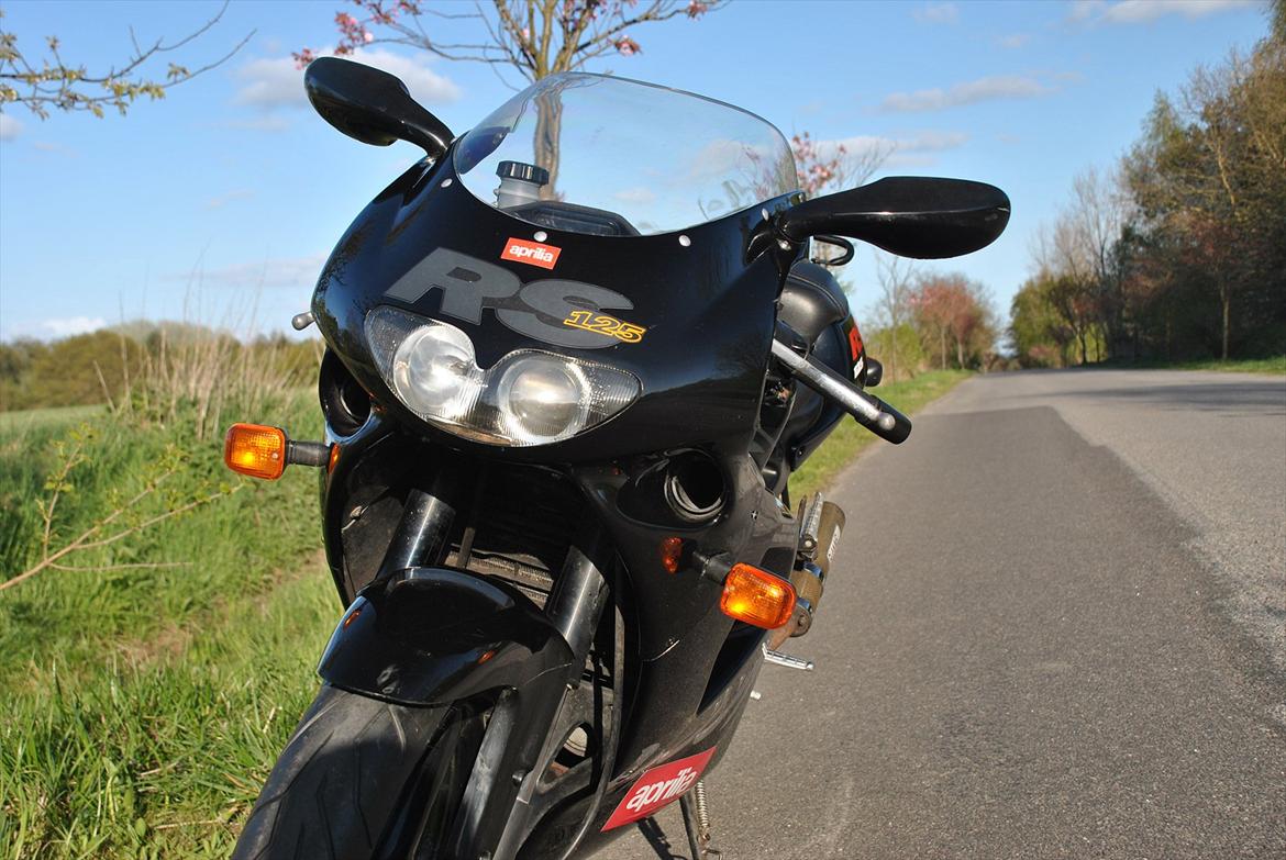 Aprilia rs 125 SOLGT billede 3