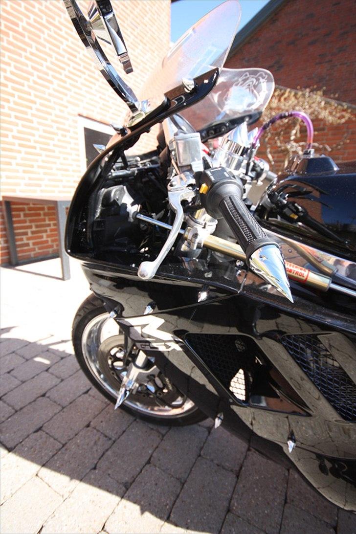 Suzuki gsxr 1100 billede 10