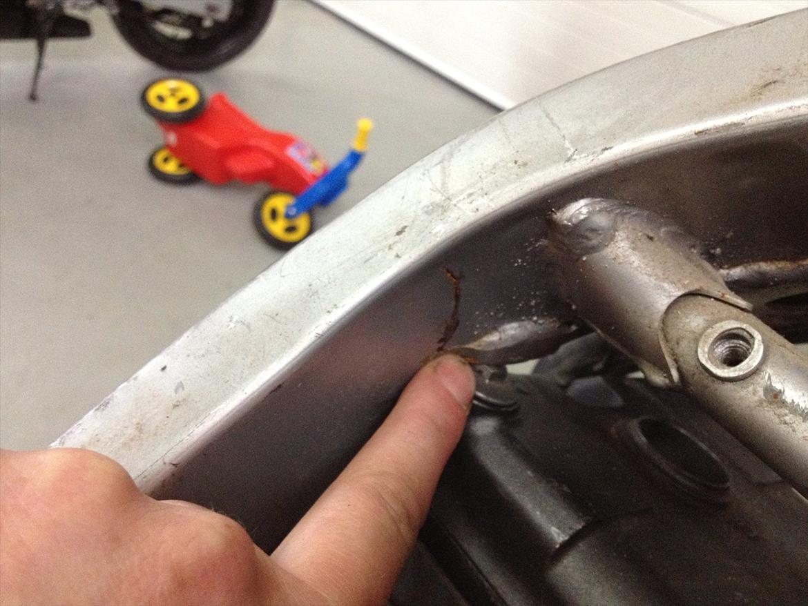 Honda Cbr 600 - Hov det er en ommer, det kunne den sku ikke holde til. Det skal nok forstærkes lidt mere billede 4