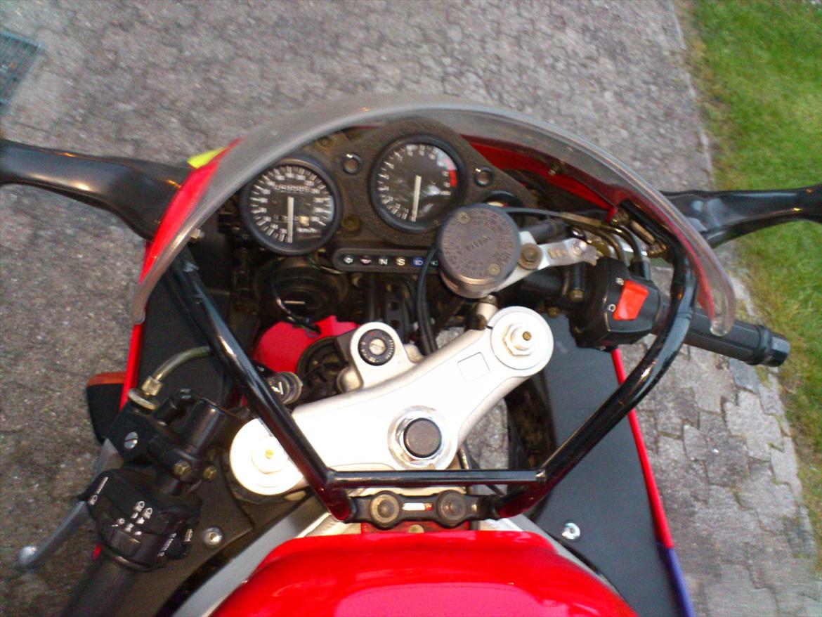 Honda CBR 900 RR Fireblade billede 1