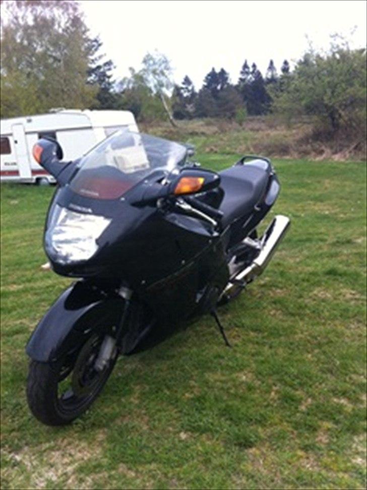 Honda CBR 1100 XX Super Blackbird billede 3