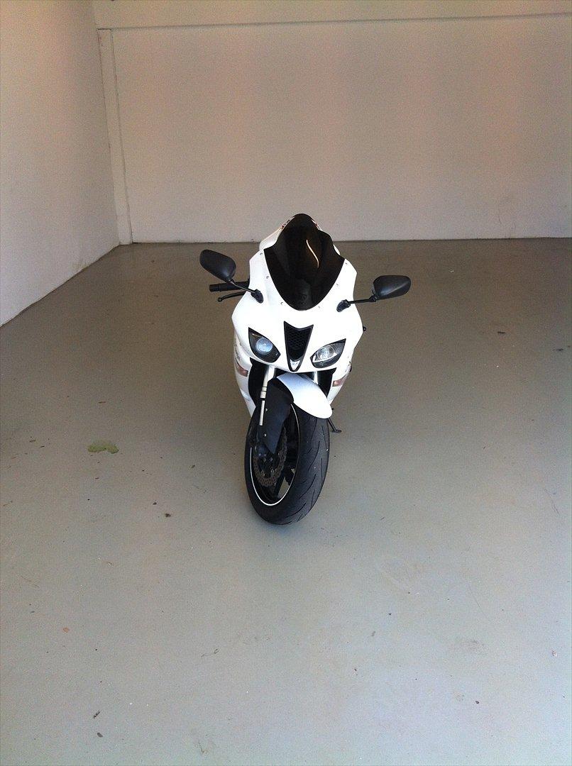 Kawasaki ZX6R billede 5