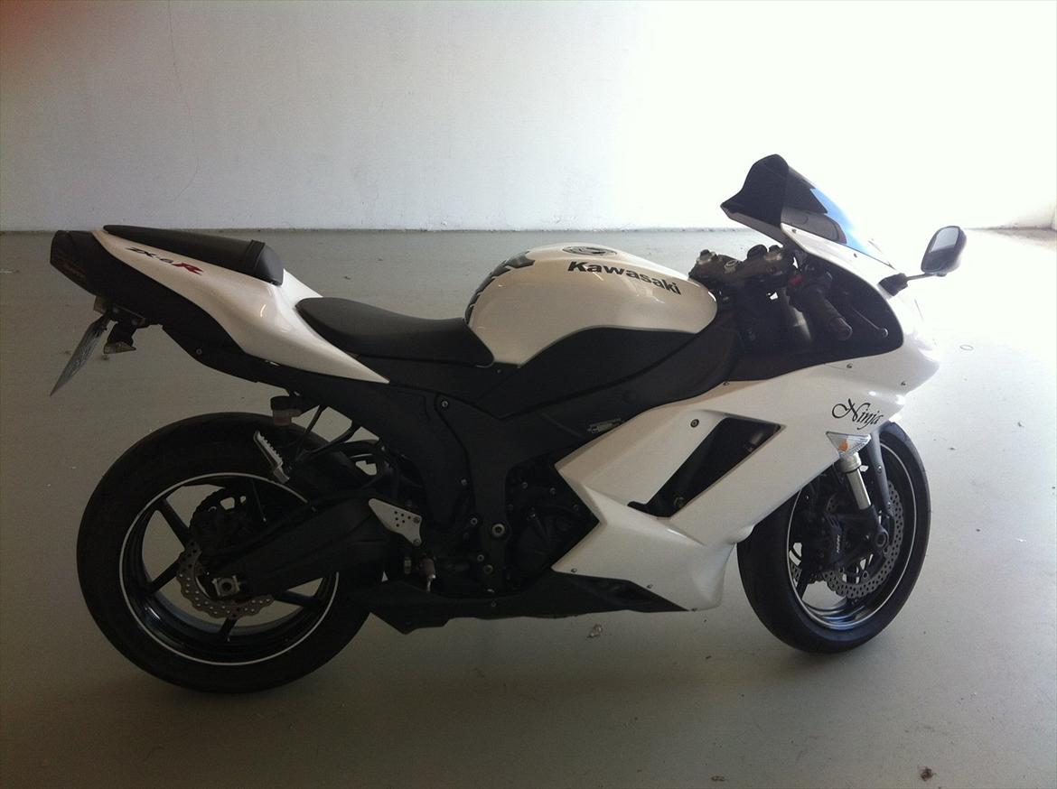 Kawasaki ZX6R billede 8