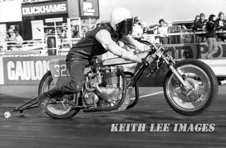 Triumph Dragracing billede 2