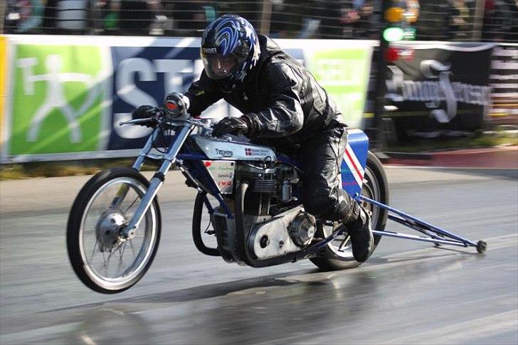 Triumph Dragracing billede 4