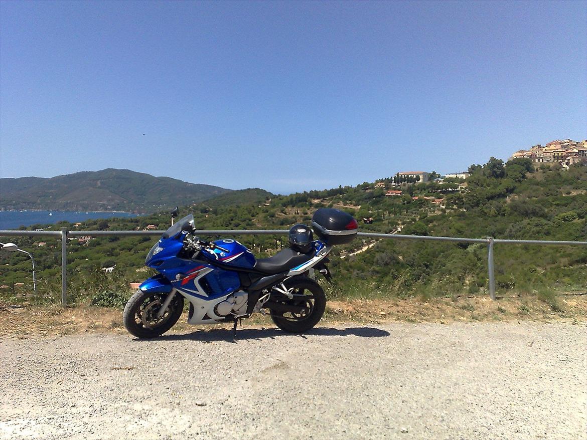 Suzuki GSX650F [Solgt] - Og så var der en tur til italien.
Drømme turen efter man læste en rapportage i Motorrad om en tur til øen Elba billede 8
