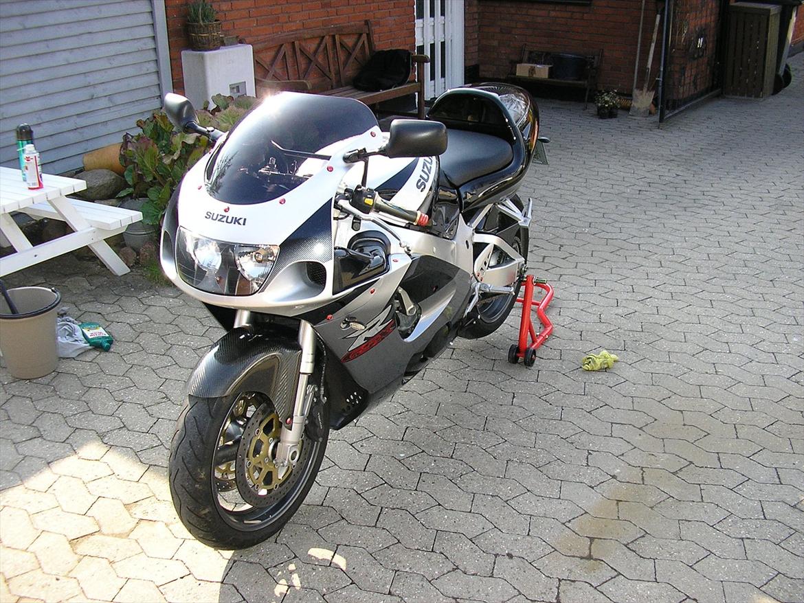 Suzuki GSXR 750 SRAD.. billede 2