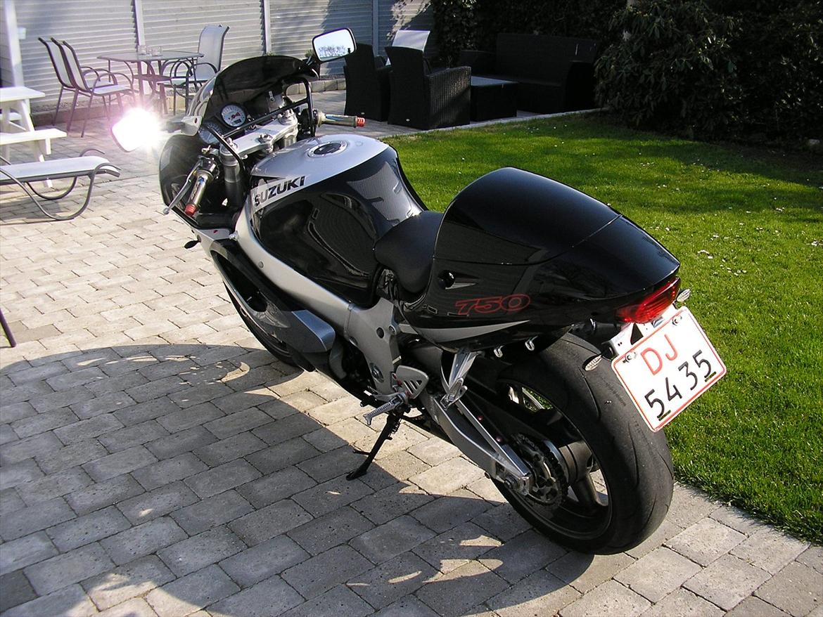 Suzuki GSXR 750 SRAD.. billede 5