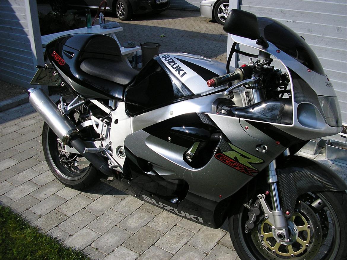Suzuki GSXR 750 SRAD.. billede 8