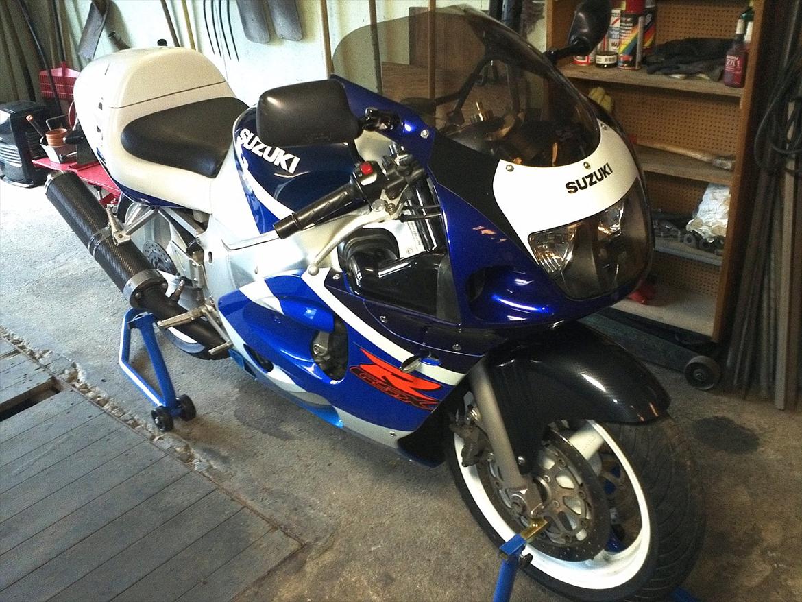 Suzuki GSXR 600 Srad billede 3