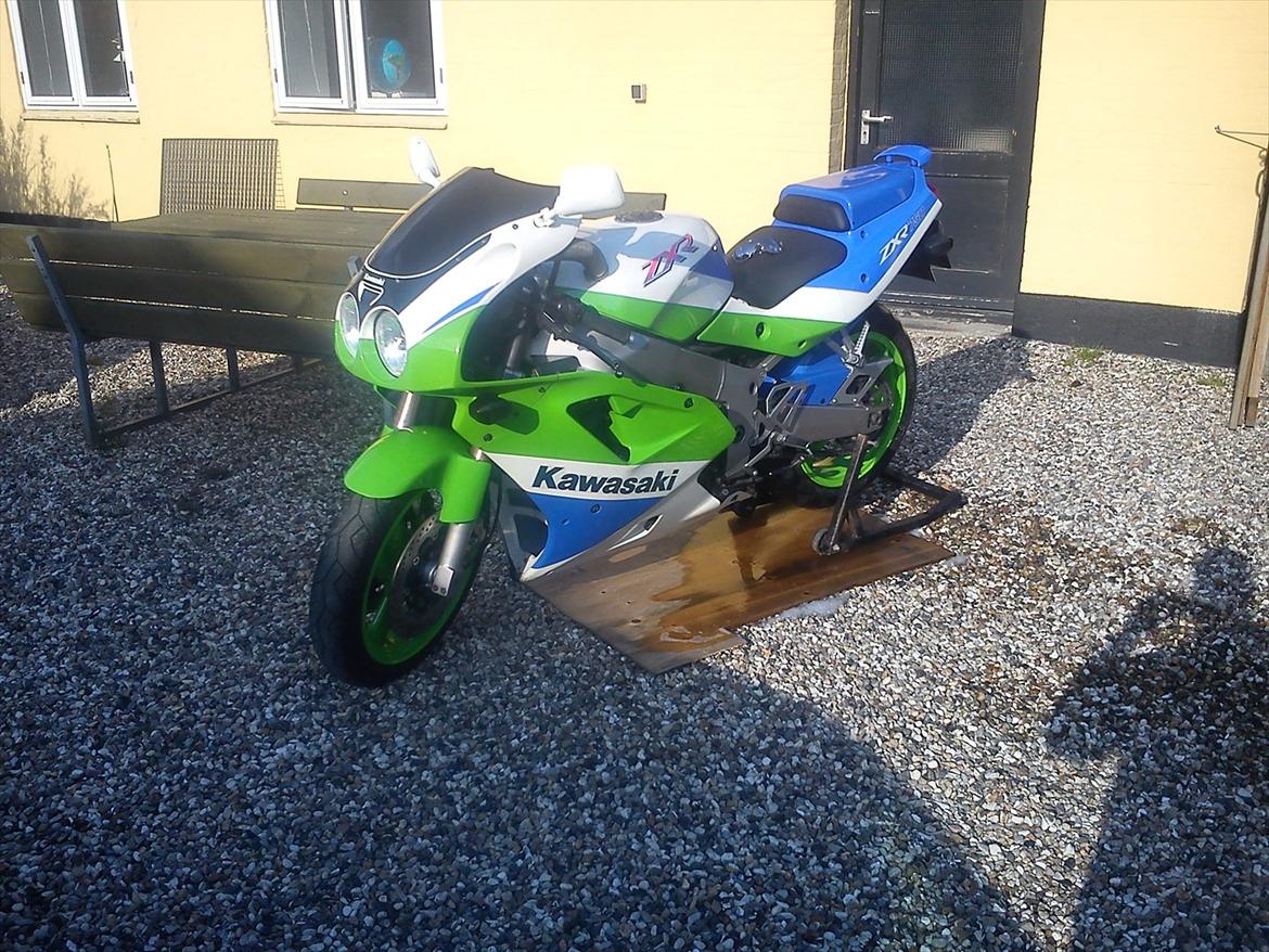 Kawasaki ZXR750R billede 1