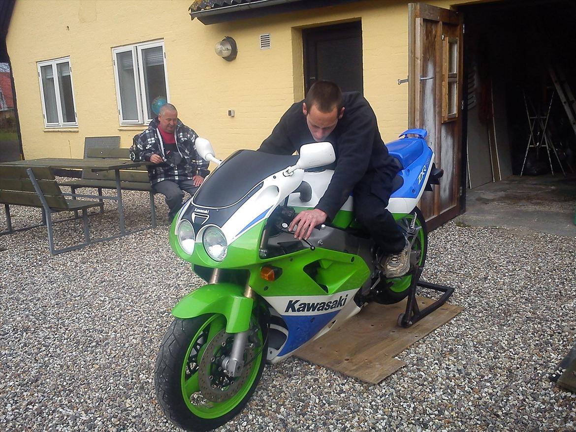 Kawasaki ZXR750R billede 3