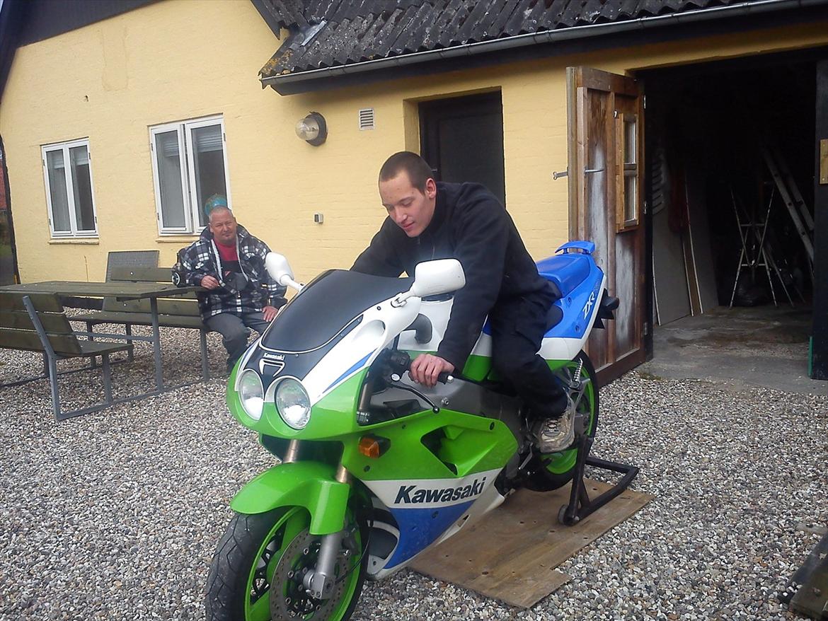 Kawasaki ZXR750R billede 4
