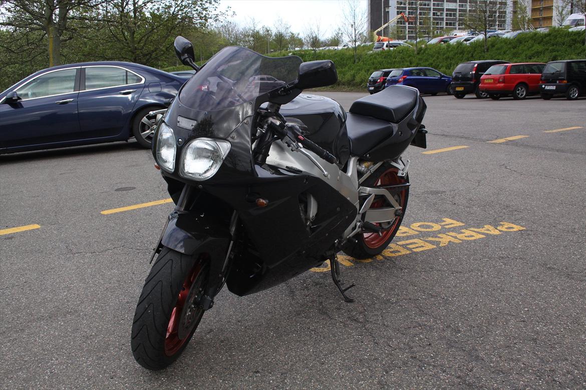 Yamaha YZF 750 R *Solgt* billede 3