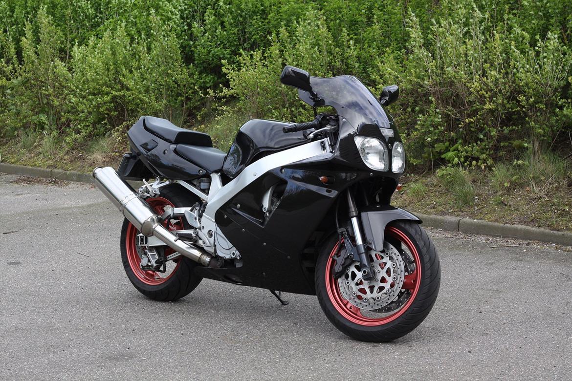 Yamaha YZF 750 R *Solgt* billede 5