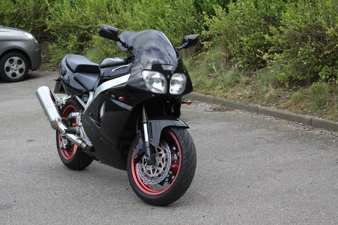 Yamaha YZF 750 R *Solgt* billede 6