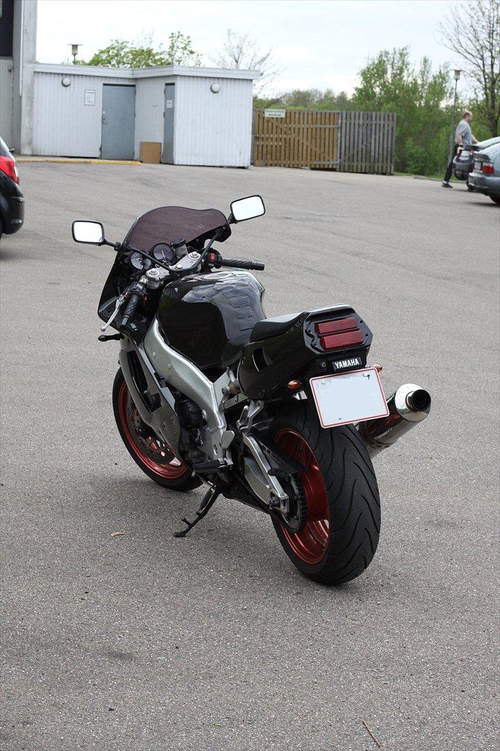 Yamaha YZF 750 R *Solgt* billede 10