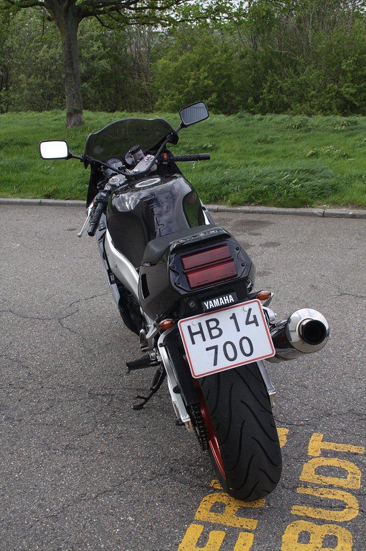 Yamaha YZF 750 R *Solgt* billede 11