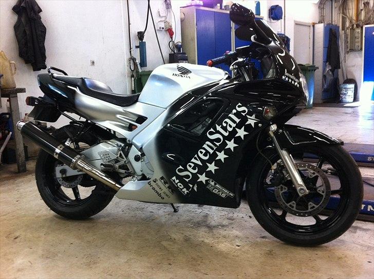 Honda CBR 600 F2 - nyt look billede 7