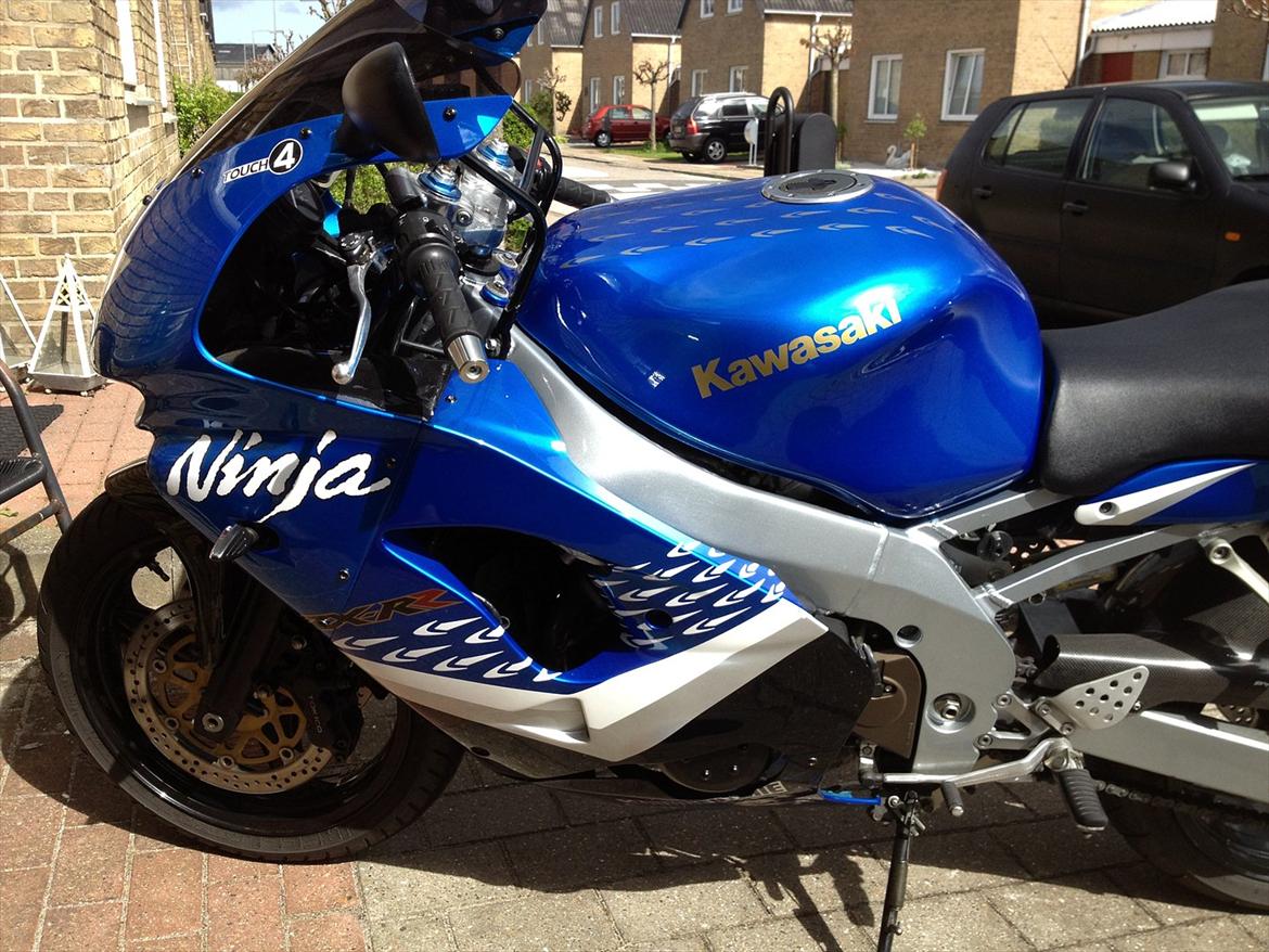 Kawasaki ZX9R billede 4