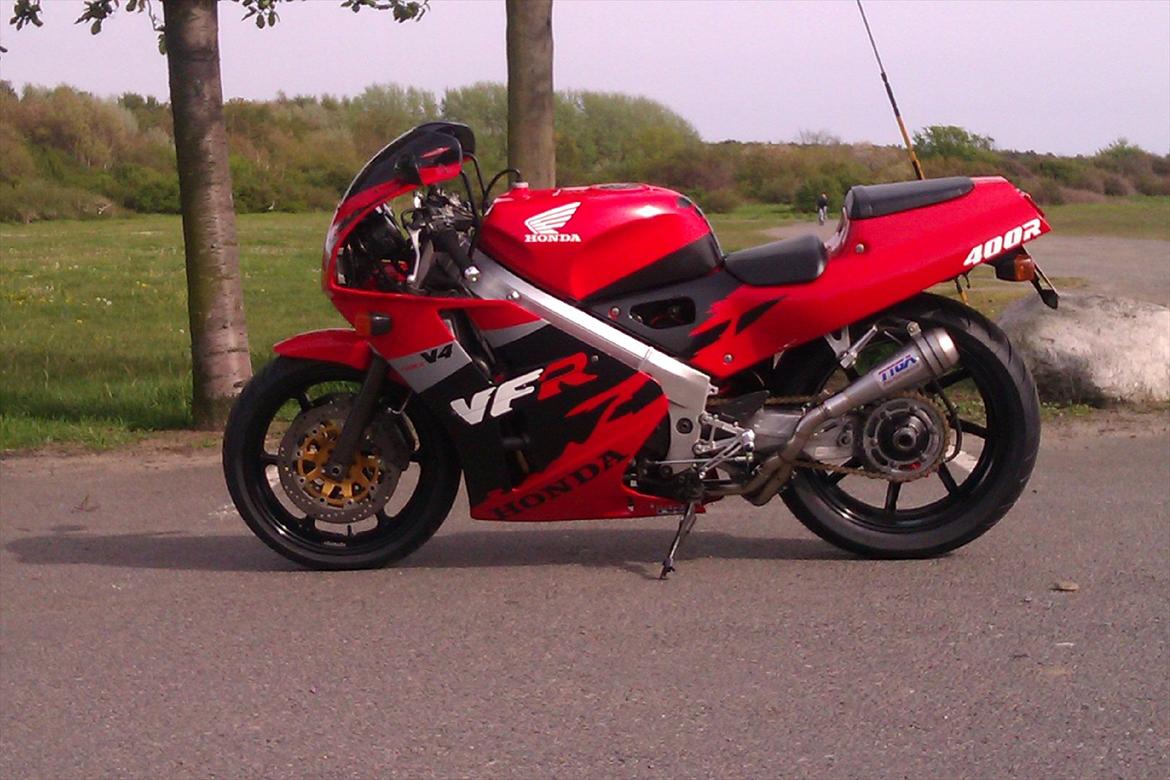 Honda VFR 400R NC30 billede 1