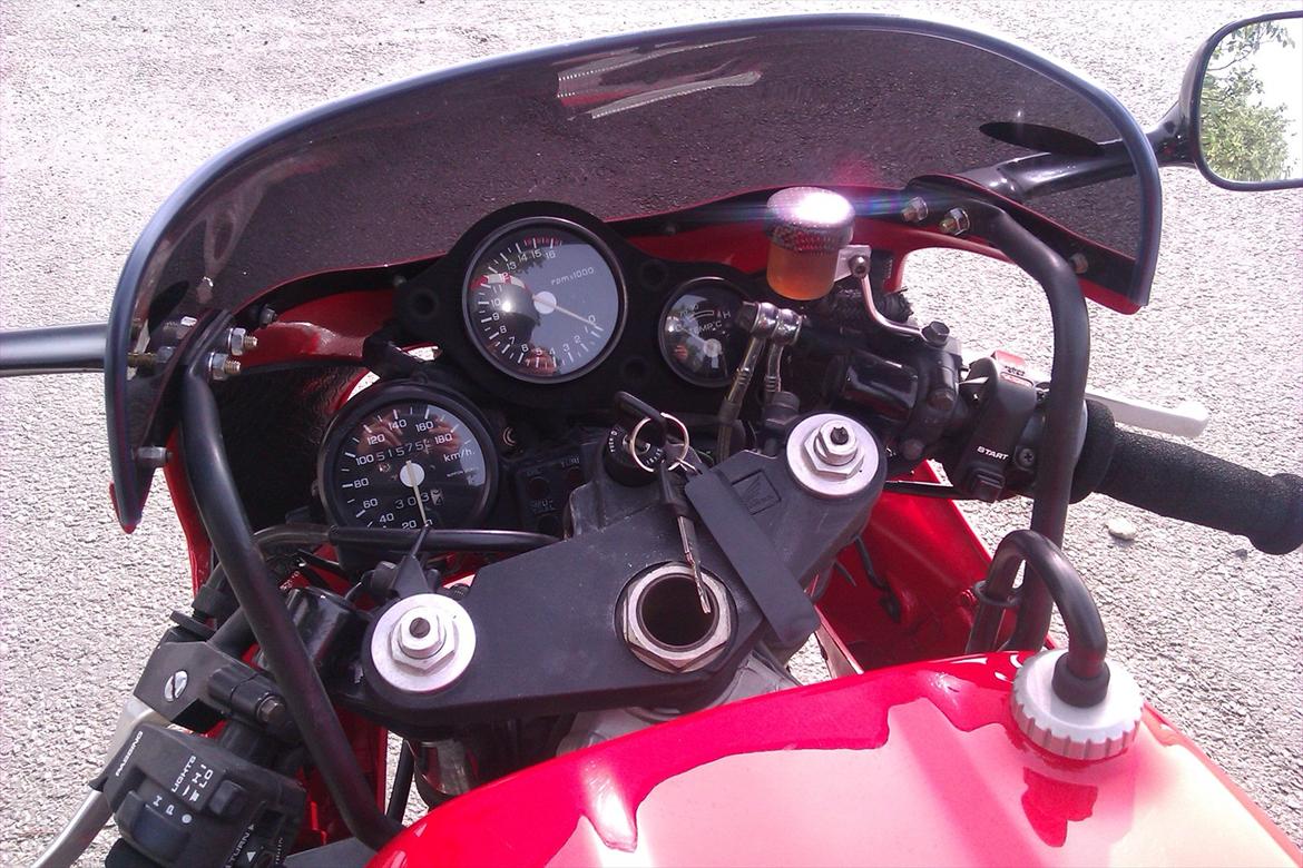 Honda VFR 400R NC30 billede 6