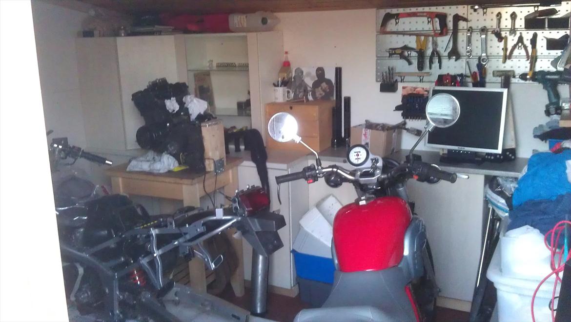 Cagiva roadstar 521 billede 2