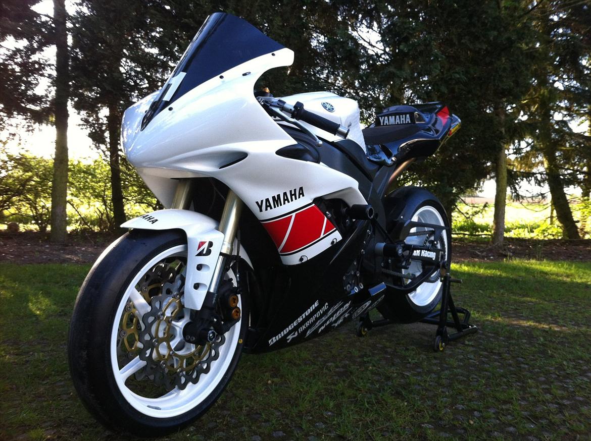 Yamaha YZF-R1 billede 2