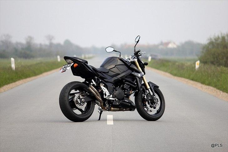 Suzuki GSR 750 [Solgt] billede 4