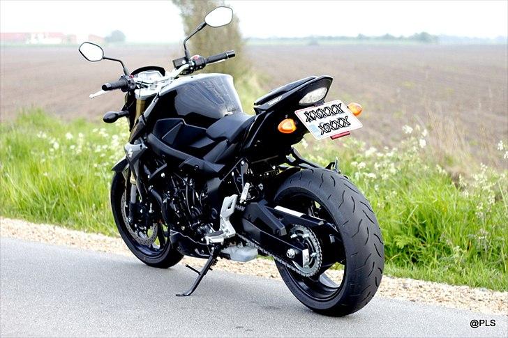 Suzuki GSR 750 [Solgt] billede 9