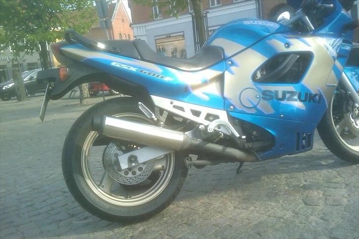 Suzuki gsx 600 f billede 7