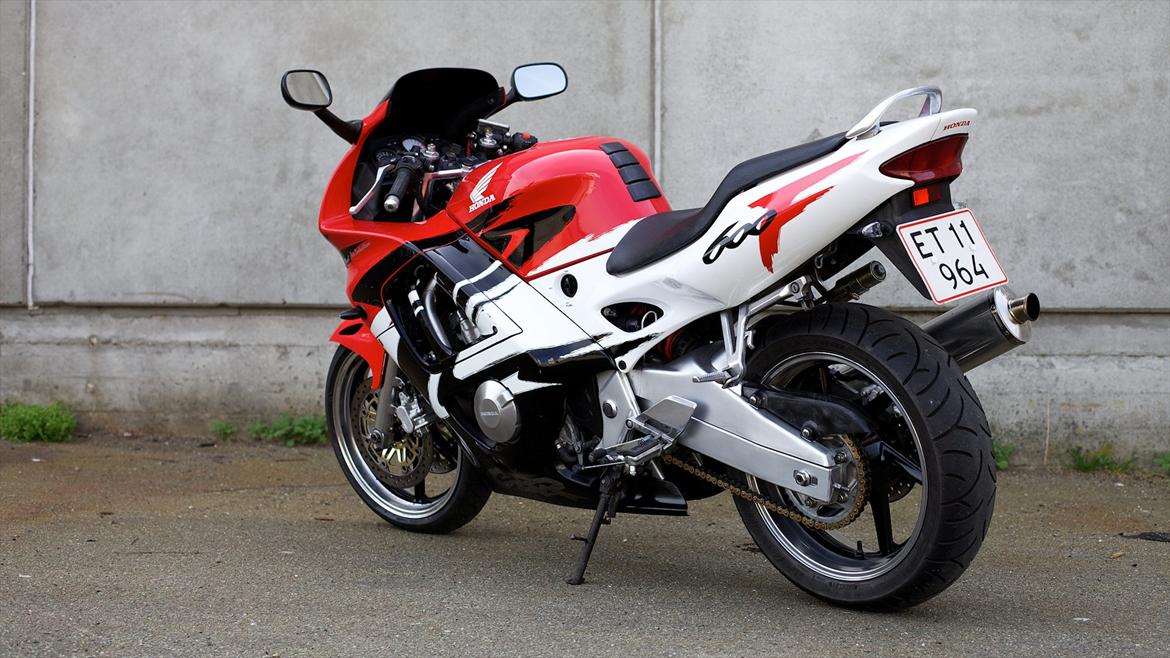 Honda CBR 600 F3 Billeder af mcer Uploaded af Mads V