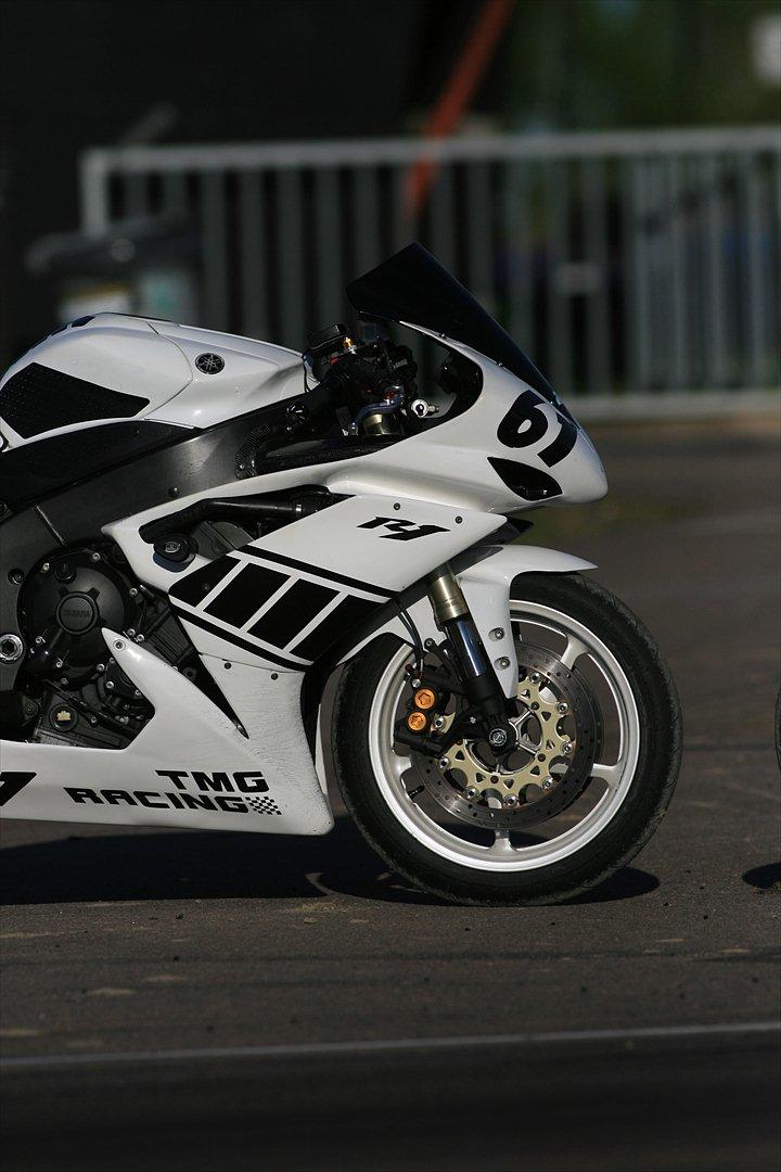 Yamaha R1 - Mantorp Park  17-20 Maj billede 14