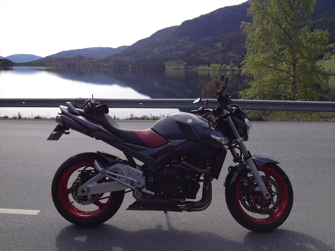 Suzuki GSR 600 A - Dejlig udsigt i Norge. billede 1