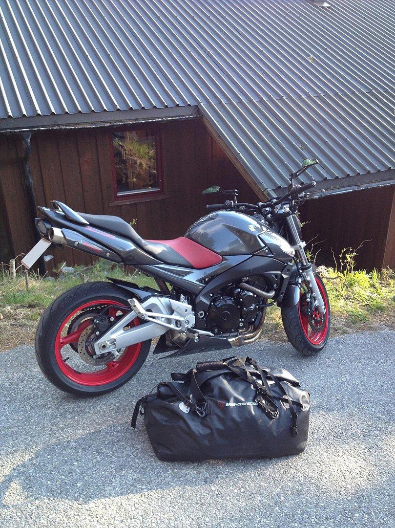 Suzuki GSR 600 A billede 7