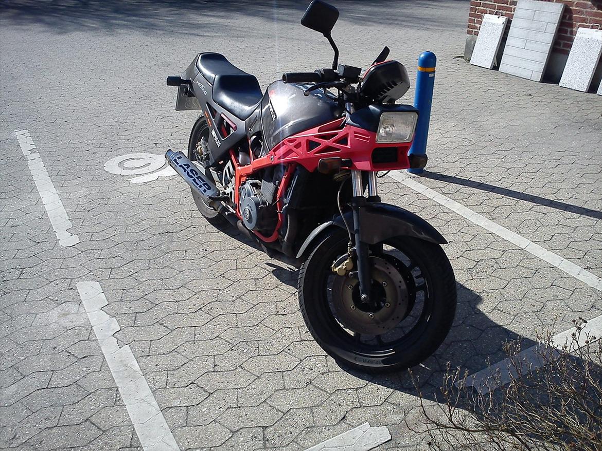 Suzuki Gsx 400 X Impulse billede 8