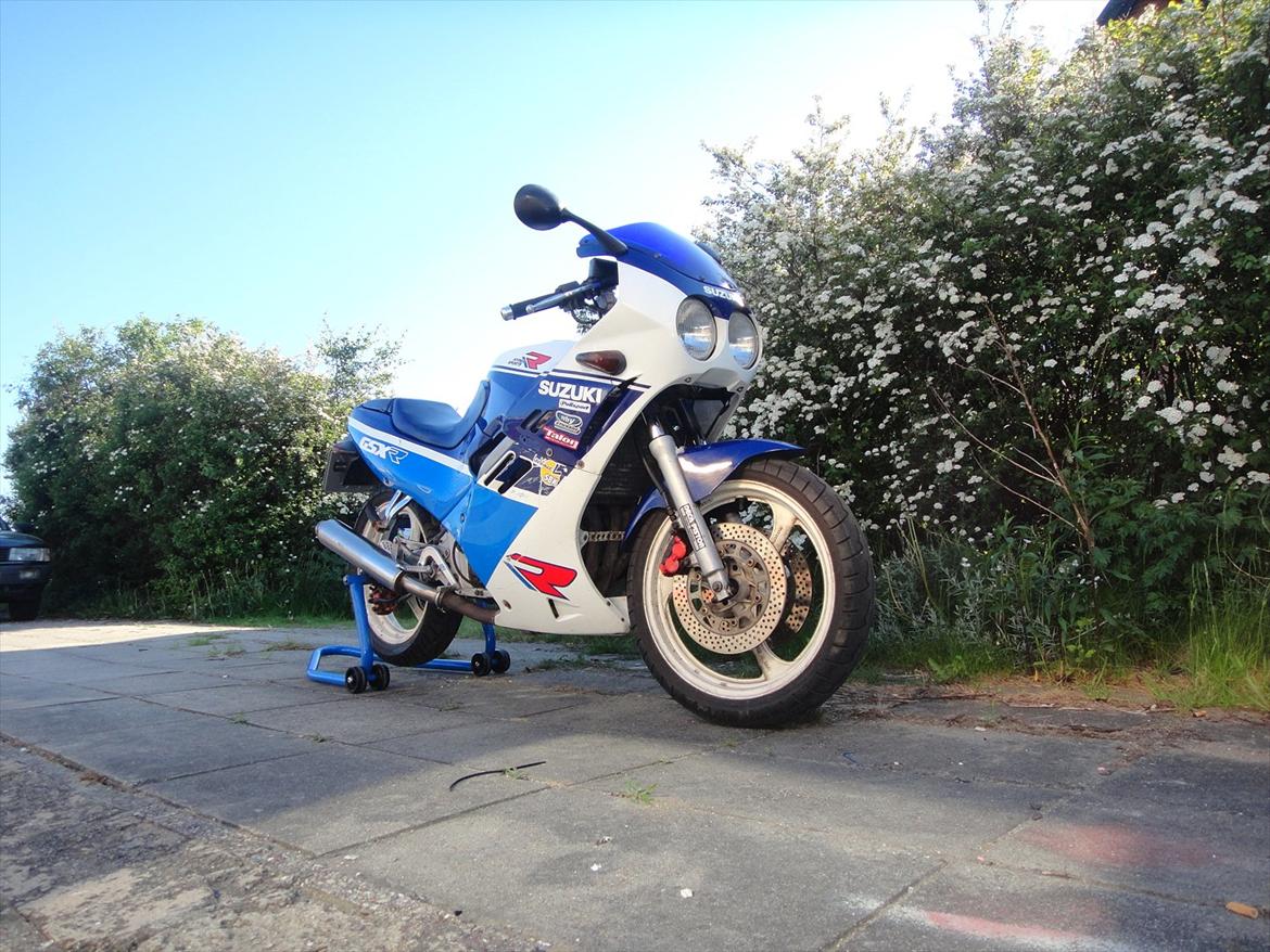 Suzuki GSX-R 250 - Som den så ud før, ridser skræmmer flænger er dog ikke tydelige på dette billede  billede 6