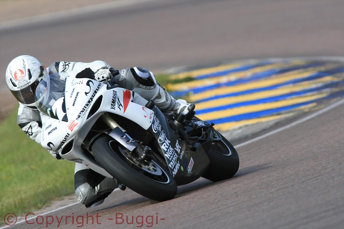 Yamaha YZF-R1 Baneged billede 20