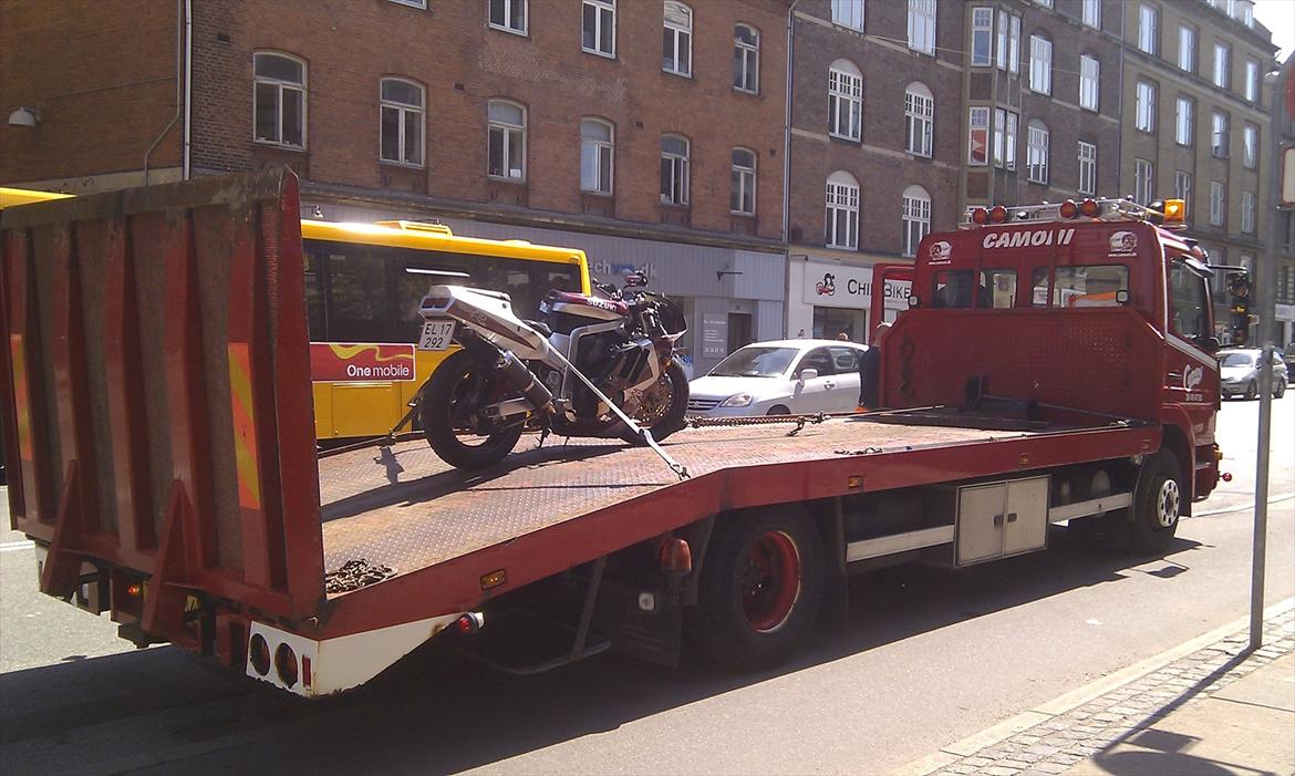 Suzuki GSX-R GK76A TOTALSKADET - Forår 2012 - Kørt væk på autotransport billede 19