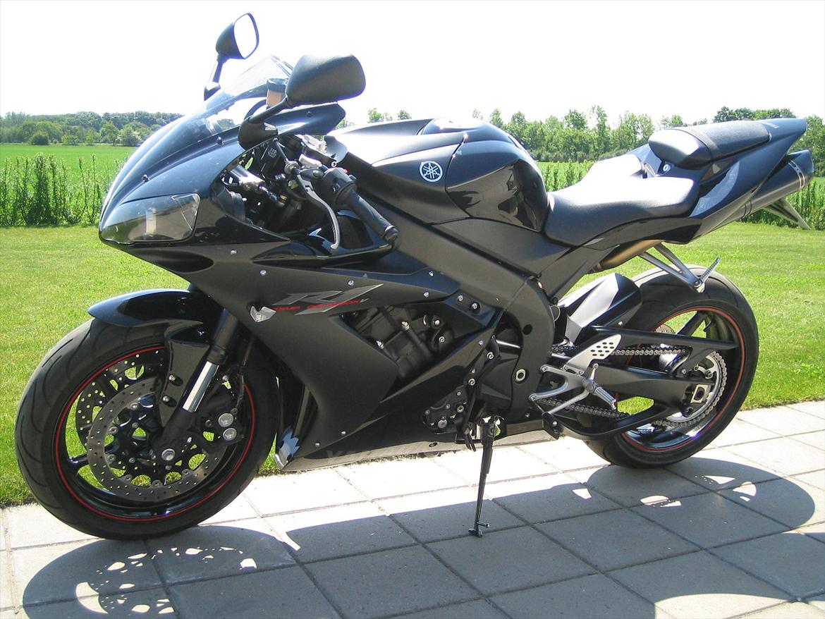 Yamaha YZF R1 (SOLGT) billede 2