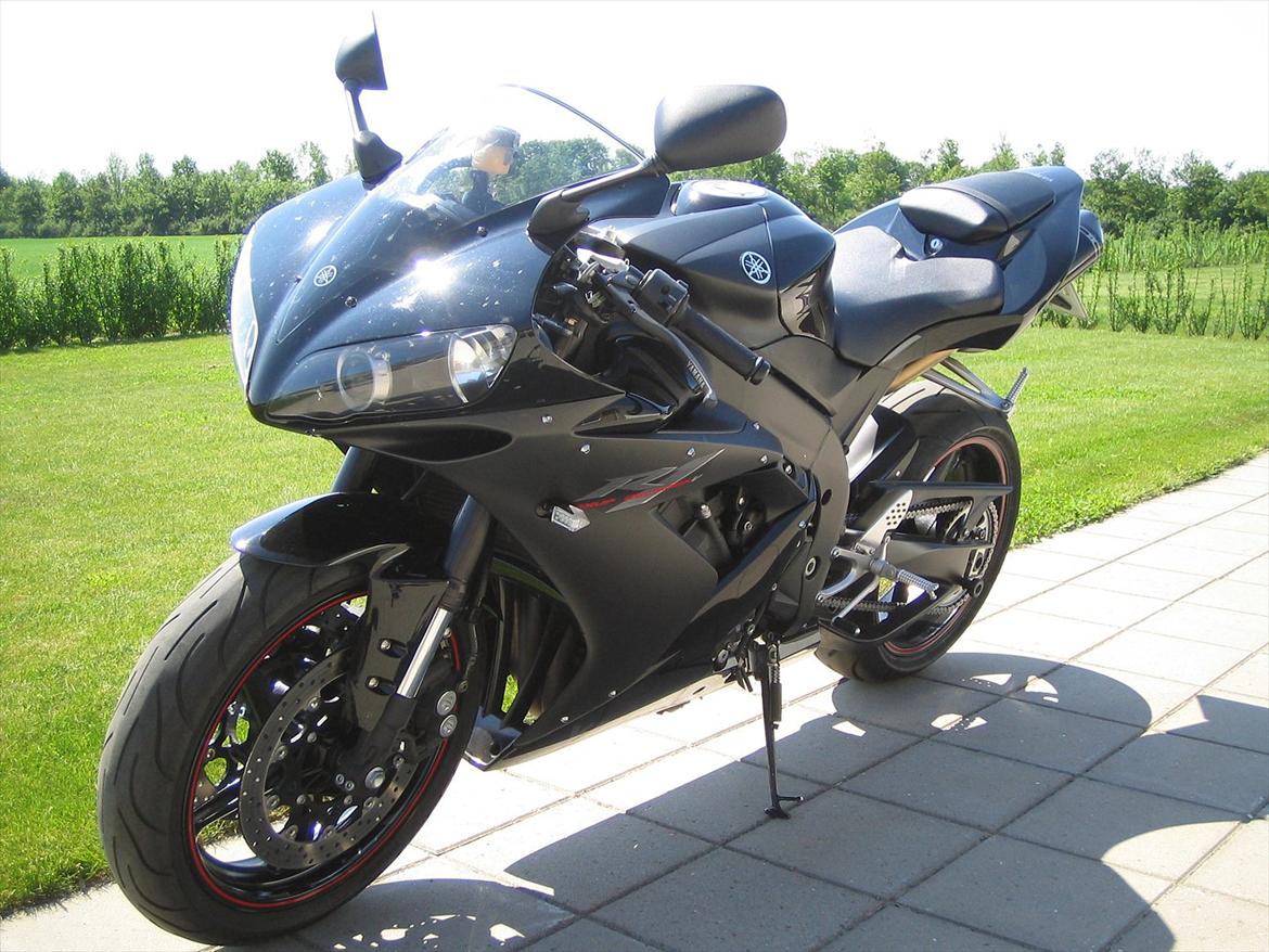 Yamaha YZF R1 (SOLGT) billede 3