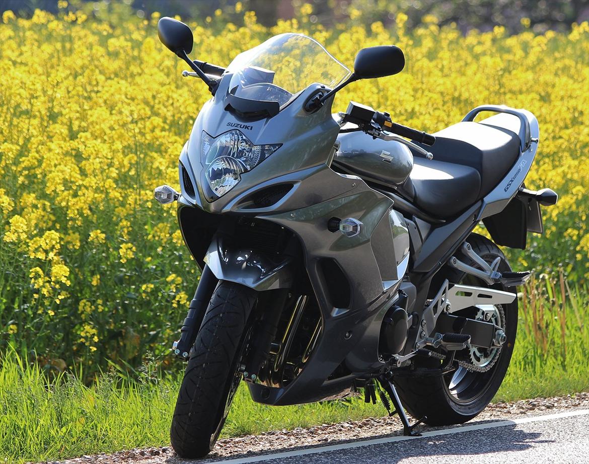 Suzuki GSX 1250 FA Nyt legetøj ! billede 1
