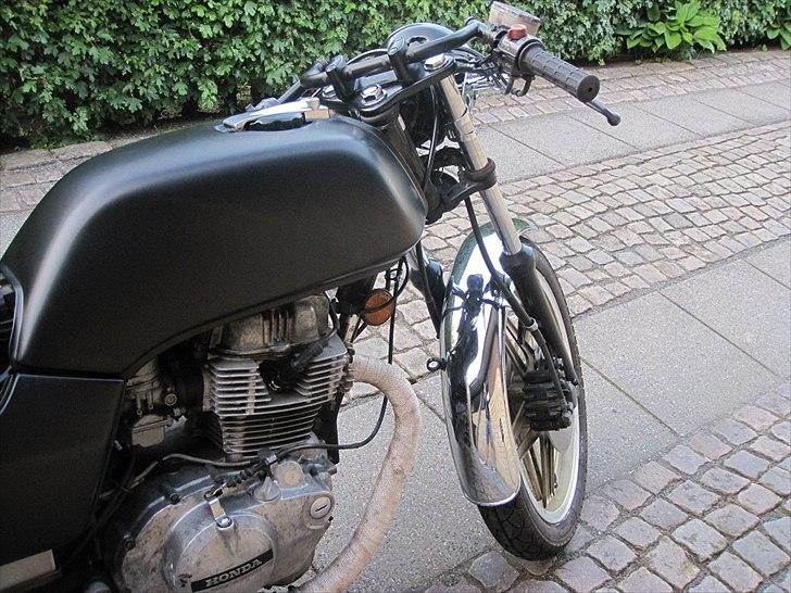 Honda CB400 [solgt] billede 6